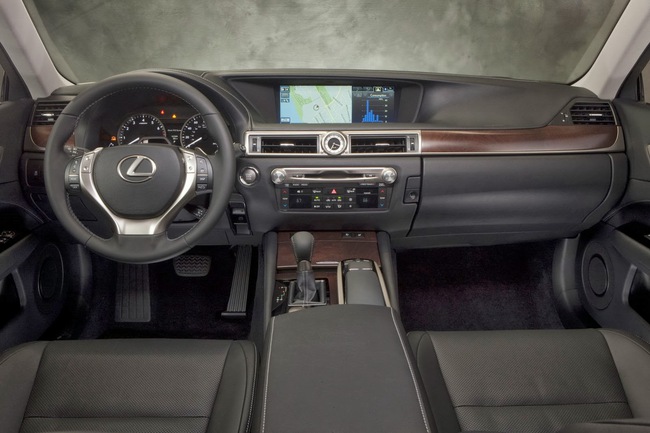 Lexus giới thiệu GS350 phiên bản mới 10